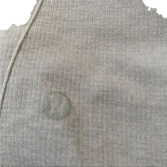 Lululemon Ebb & Flow Crop in grey super stretch size 6 EUC - Picture 7 of 8